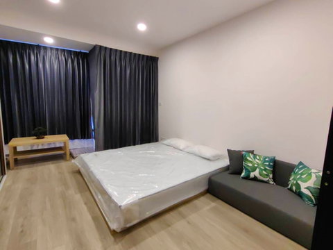 R900 ให้เช่าคอนโด Soho Bangkok Ratchada (โซโห แบ็งค็อก รัชดา) คอนโดใหม่ ใกล้mrtห้วยขวาง ห้องสวย เฟอร์ครบ พร้อมเข้าอยู่