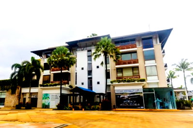 Office for rent : For Rent Phuket Serviced Office Royal Phuket Marina Fully-Furnished Starting from 8,000 THB Located at Amphoe Muang Phuket, Phuket Province