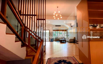 เช่าทาวน์โฮม แม็คโคร ฟู้ดเซอร์วิส สุขุมวิท 71 : Townhouse in Ekkamai, กรุงเทพ