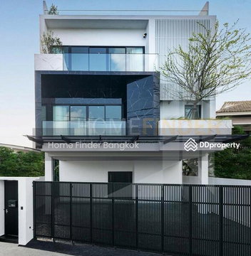 House in Sukhumvit 65, กรุงเทพ