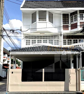 ทาวน์โฮม BTS อุดมสุข : Townhouse Sukhumvit 89/1, กรุงเทพ