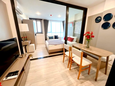 Condos for rent : Condo for rent XT Huaikwang, complete furniture and electrical appliances. There are many rooms, very beautiful rooms.