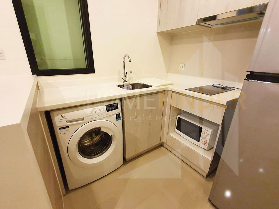 picture Life Asoke 1 bedroom, for rent - 8/13