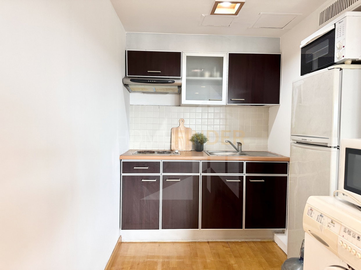picture The Royal Place 2 1 bedroom, for rent - 4/7
