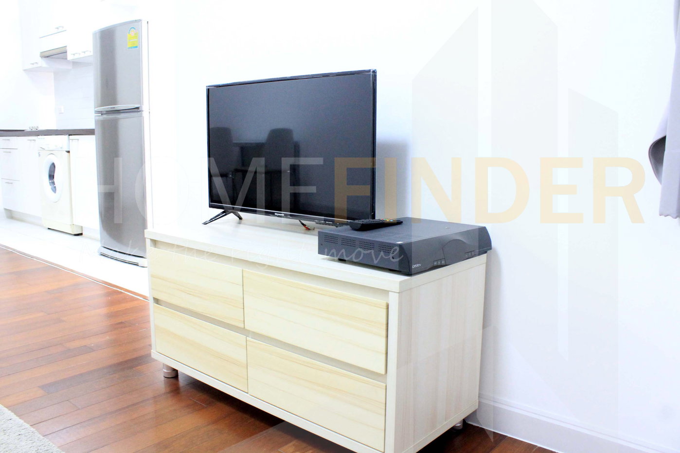 picture The 49 Plus 2 1 bedroom, for rent - 5/24