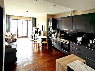 Condos for sale : 🔥150K/sq.m.🔥- 2 Beds 2 Baths with Bathtub 75.33 Sq.m. Perfect Location BTS Thong Lo at Noble Remix Condo / For Sale