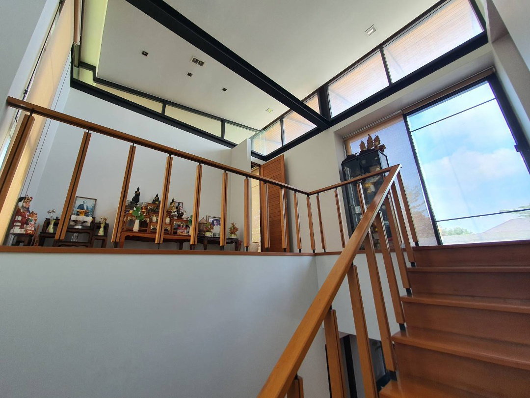 picture Beverly Hills      Chaengwattana - 34/48