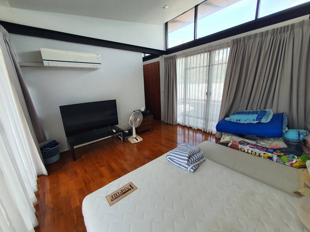 picture Beverly Hills      Chaengwattana - 37/48