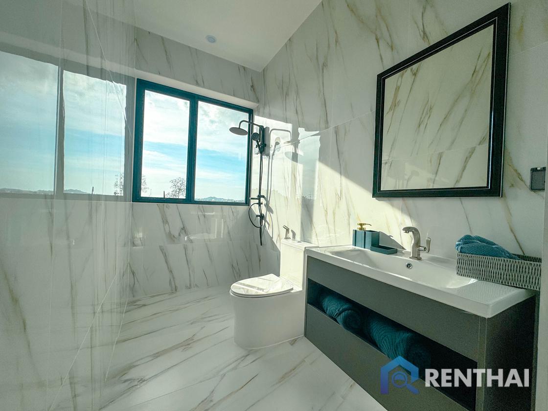 picture Luxury Modern Pool Villa at Pattaya - 17/25