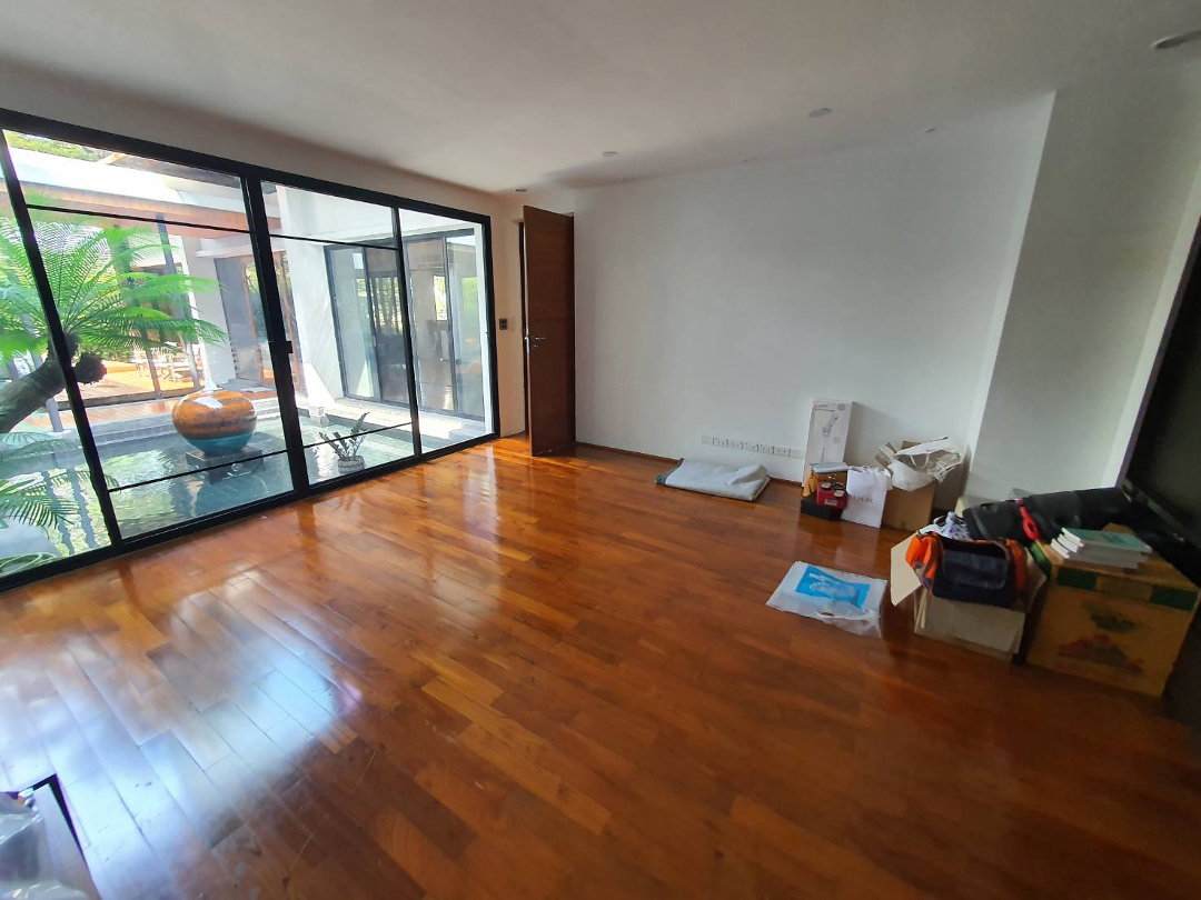 picture Beverly Hills      Chaengwattana - 20/48
