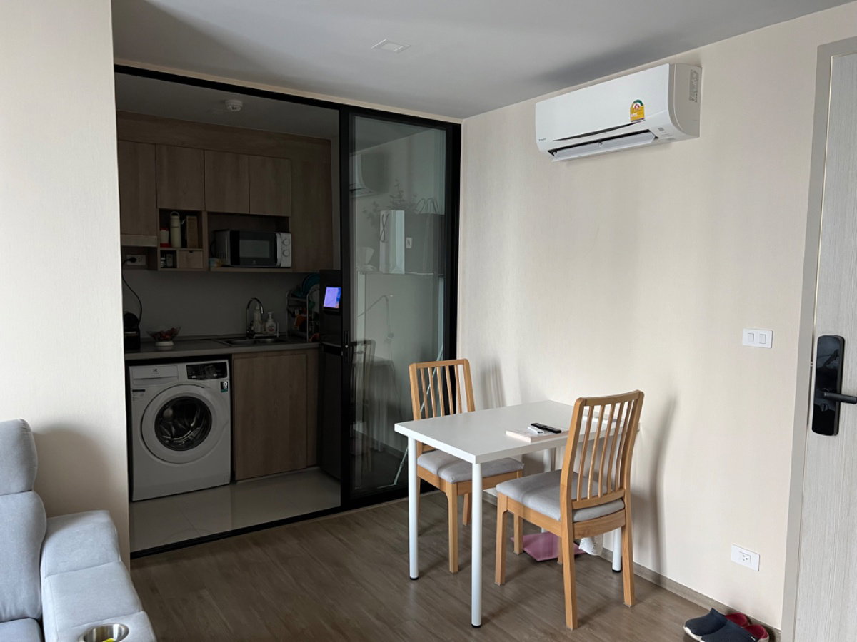 picture Sell Kensington One Bedroom Plus 2.3 MB - 3/21