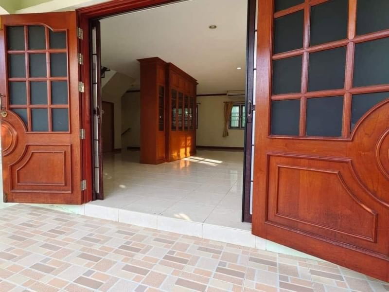 รูป ขายบ้านเดี่ยวหลังใหญ่ ม.สามมุขธานี บางแสน ชลบุรี - รูปที่ 5/16