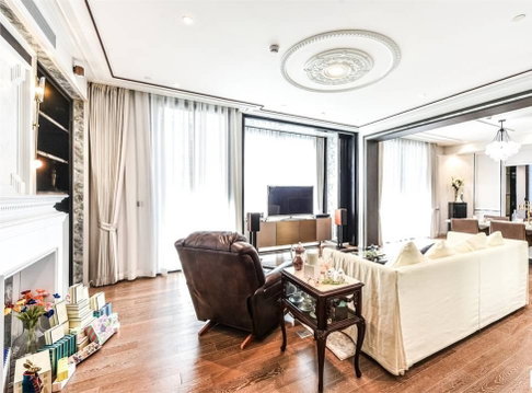 LTHC9935<HC9936– Muniq Langsuan FOR RENT/SALE size 152 Sq. m. 2 beds 2 baths Near MRT Lumphini Station