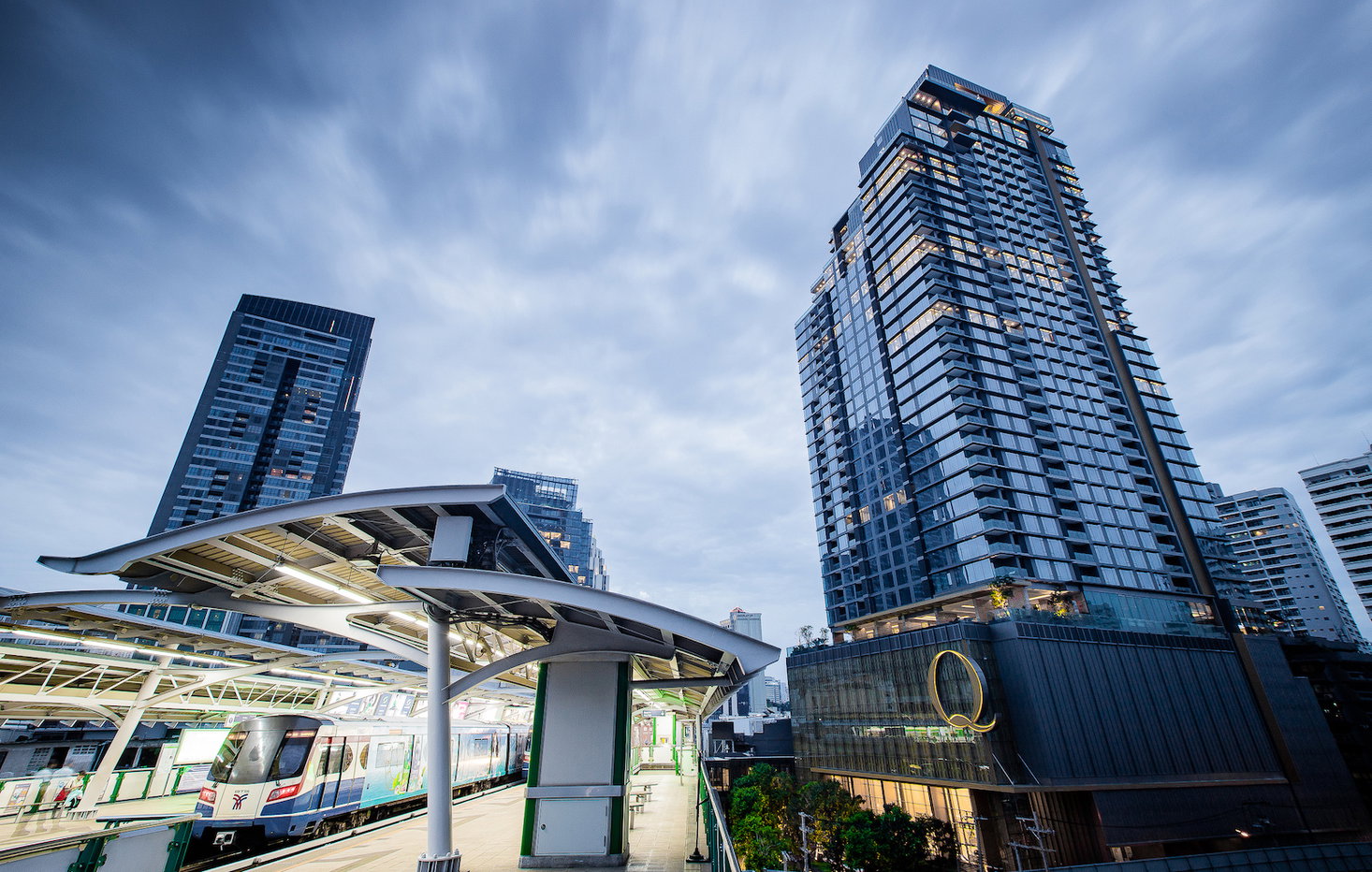 รูป Q1 Sukhumvit, 3 Bedrooms – Sukhumvit Road / Direct BTS Nana Access 3 bedrooms, for sale - รูปที่ 1/6