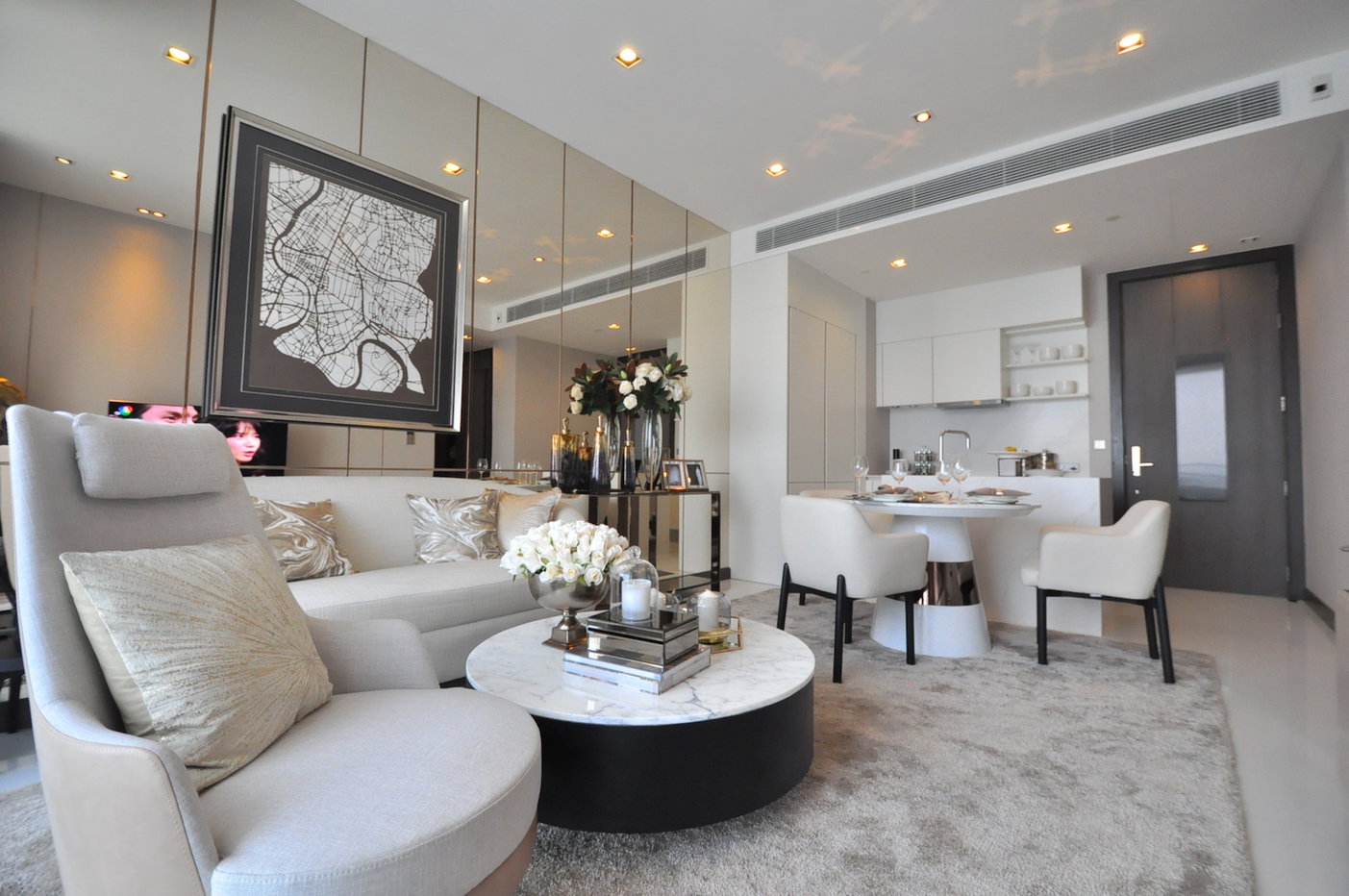 รูป Q1 Sukhumvit 2 bedrooms, for sale - รูปที่ 3/6