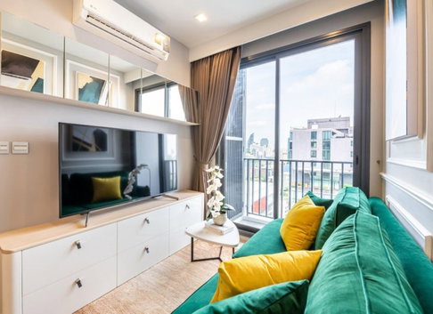 M Thonglor. 2bed 58sqm. Pets ok! Line id: @pfagent