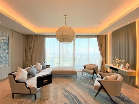 LTHC9952– The residences at mandarin oriental FOR SALE size 605 Sq. m. 6 beds 9 baths Near BTS Charoen Nakorn Station ONLY 453.75 MB