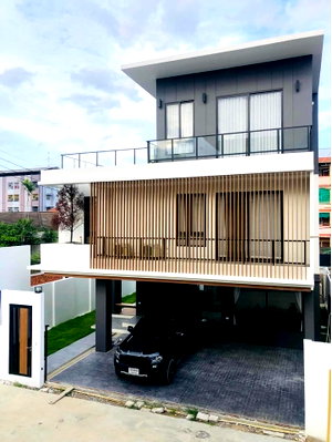 บ้านเดี่ยว รามอินทรา 39 : ขาย 🔥🔥 นัดชมบ้านได้ค่ะ บ้านเดี่ยว รื่นรมย์เฮ้าส์ รามอินทรา 3 ชั้น 6 ห้องนอน 4 ห้องน้ำ 3 ที่จอดรถ 330 ตรม. ✅ ใกล้สถานีรถไฟฟ้าสายสีชมพู