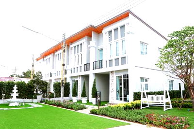 Townhouses for rent Chonburi : English Style Townhome 4beds 2baths for rent in South Pattaya Kaotalo