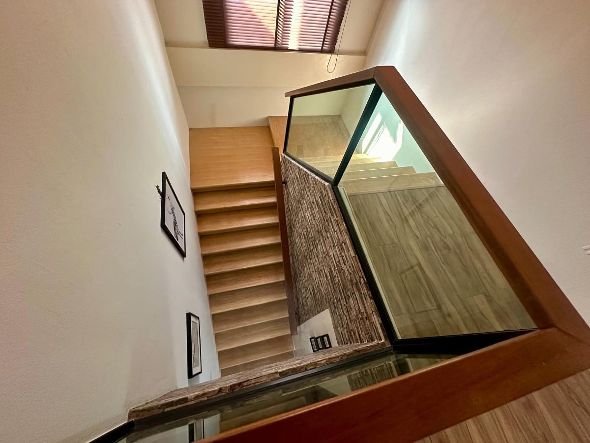รูป ขายด่วน!! บ้านเดี่ยว 4 ห้องนอน 3 ห้องน้ำ ราคาดีสุดๆ! - รูปที่ 6/26