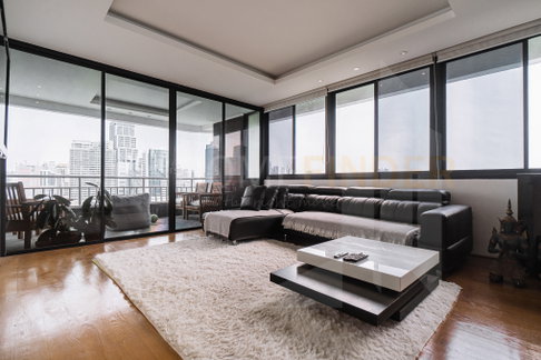 Lake Green 2 bedrooms, for sale