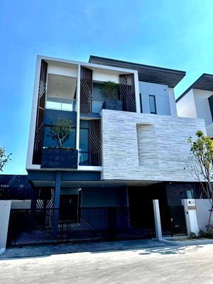 เช่าบ้านแฝด โรงเรียนเซนต์แอนดรูส์อินเตอร์เนชันแนล กรุงเทพ : 🔥🌈The Gentry Phattanakarn 4 BR 440 sq.m brandnew fully furnished luxury decoration for Rental