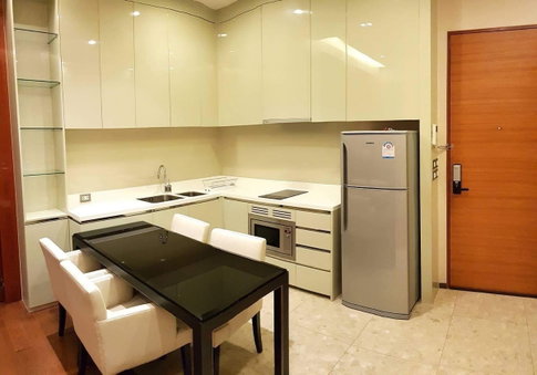 For rent The Address Sukhumvit 28 เฟอร์นิเจอร์ พร้อมเครื่องใช้ไฟฟ้าครบ LH-RW4108