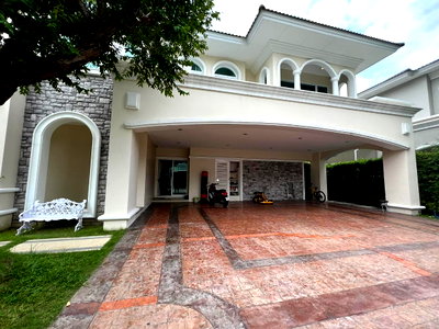 ขายบ้านเดี่ยว : LTHC10123 – Luxury House FOR SALE in Bangna size 119 sq.w. 4 beds 4 baths Near BTS Bangna Station ONLY 55 MB