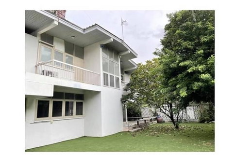 LTH10146 - Single House FOR RENT in Ekkamai 2 beds 3 baths size 350 Sq.M. Nearby BTS Ekkamai station ONLY 95k/Month