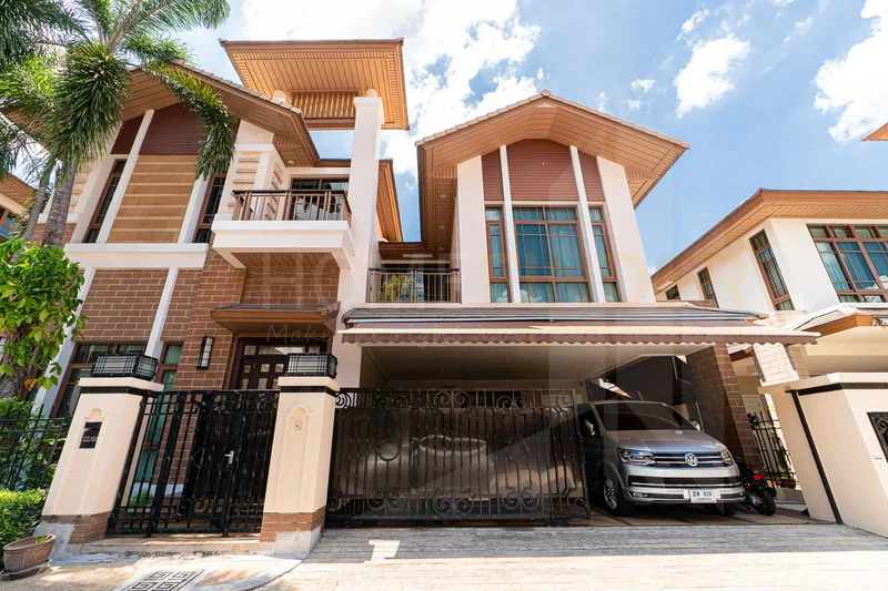 Condos for rent : Baan Sansiri Sukhumvit 67 4 bedrooms, for rent