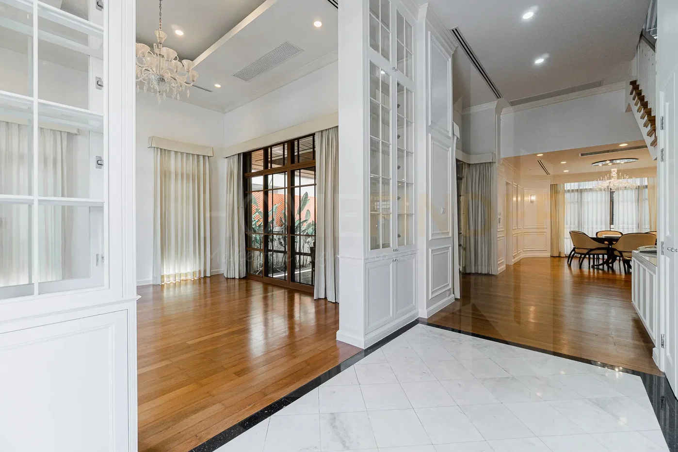 รูป Baan Sansiri Sukhumvit 67 4 bedrooms, for rent - รูปที่ 11/20
