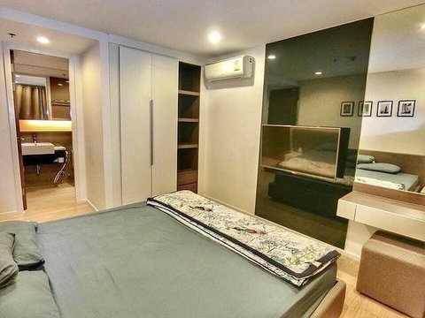 P-138736 Condo for sale 15 Sukhumvit Residences fully furnished with tenant 085-592-2897