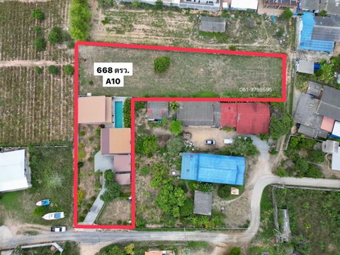 Land in Pattaya, Huai Yai, 668 sq m. with house and swimming pool, great location, Chonburi.