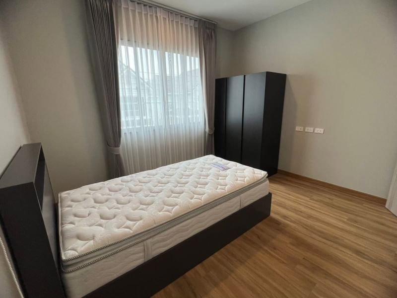 picture House for rent , warm feeling In Graceland Village, Chiang Mai - 4/10