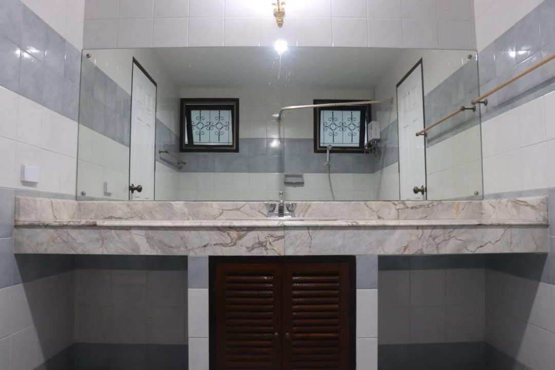 picture For sale, Privacy home near Chiangmai University with the mountain view - 11/14
