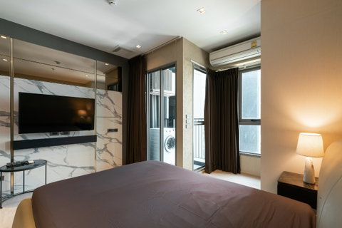 / Sale / rare type Studio, 34fl., beautiful, north view, fresh air