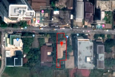 Land for rent DONKI Mall Thonglor   : Land and House studio, for rent