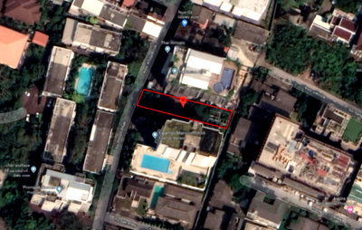 ที่ดิน ดองกิ มอลล์ ทองหล่อ   : Land and House in Soi Phrompak studio, for sale