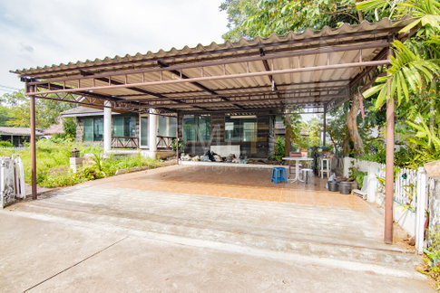 Land and House for rent in Ari studio, for rent