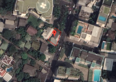 Large plot of Land and House in Sukhumvit for rent studio, for rent