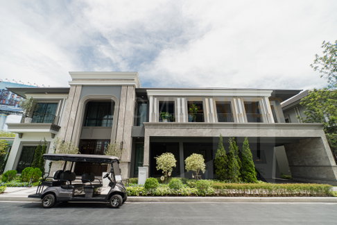 Grand Bangkok Boulevard State Bangna 5 bedrooms, for sale