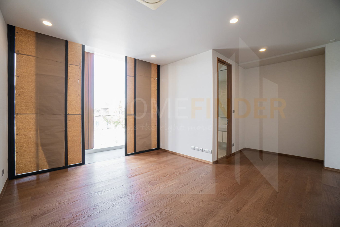 รูป Baan Issara Bangna 6 bedrooms, for sale - รูปที่ 7/11
