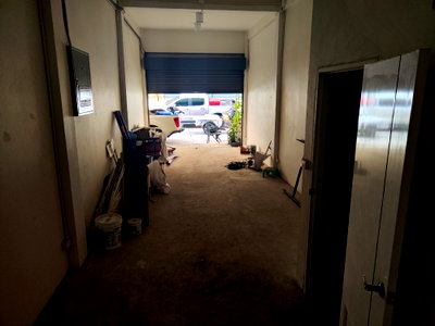 Shophouses for sale Nimibutr Stadium : Shophouse for sale in Yaowarat 4 floors  4 bedrooms, 3 bathrooms  Size 10.8 square wah