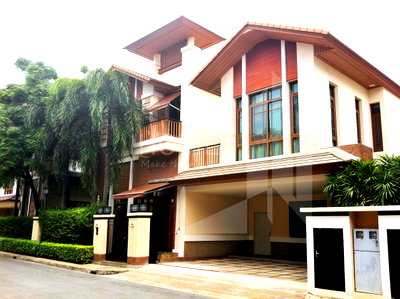 บ้านเดี่ยวให้เช่า : Baan Sansiri Sukhumvit 67 4 bedrooms, for rent