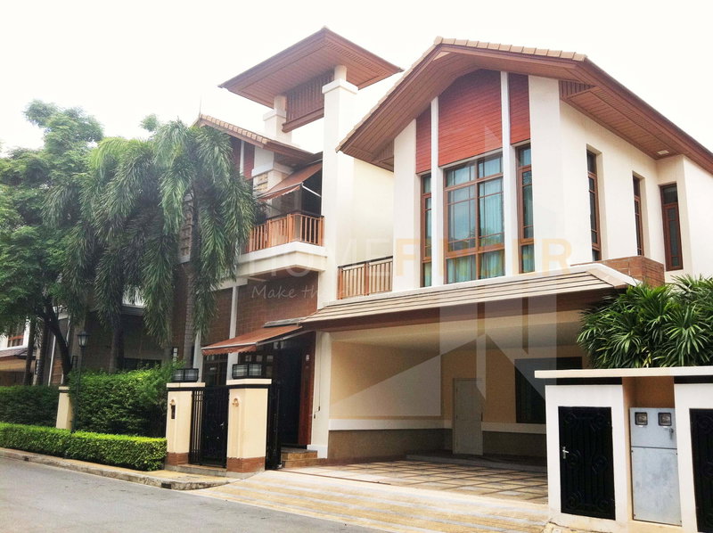 Houses for rent : Baan Sansiri Sukhumvit 67 4 bedrooms, for rent