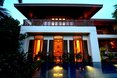 Houses for sale Tesco Lotus Extra Rama 4 : Sukhumvit Luxury House for Sale, 5 Bedrooms, Big Garden, Private Pool 5 bedrooms, for sale