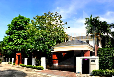 บ้านเดี่ยว วิทยาลัยดุสิตธานี : Narasiri Pattanakarn-Srinakarin 5 bedrooms, for sale