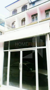 House Sukhumvit 18 9 bedrooms, for rent