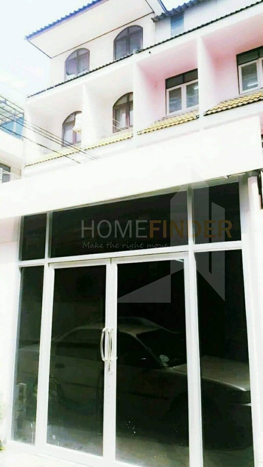 รูป House Sukhumvit 18 9 bedrooms, for rent - รูปที่ 1/7