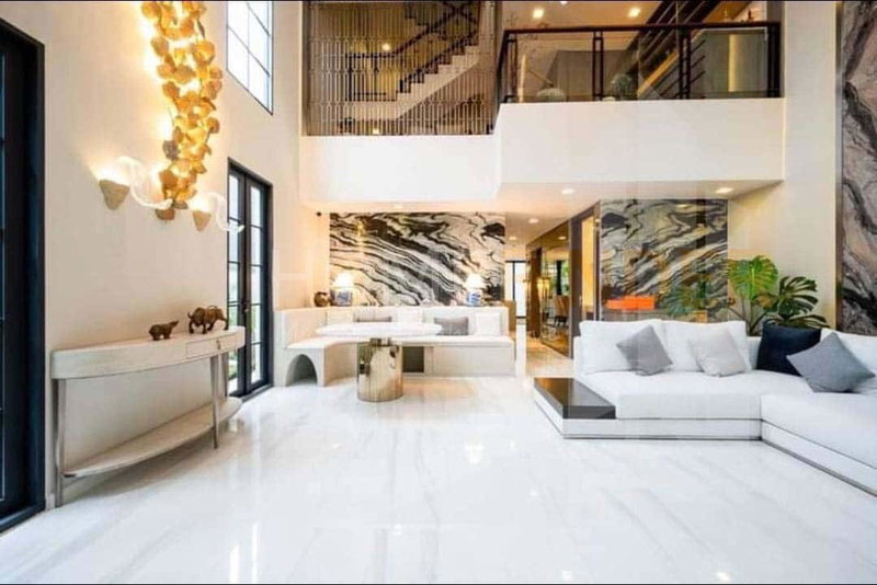 Townhouses for rent : Quarter 31 5 bedrooms, for rent